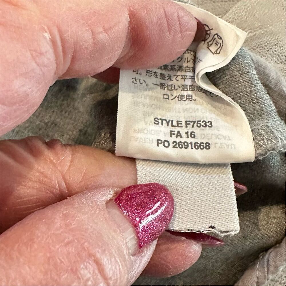 J. Crew Women's Gray‎ Long Sleeve Ruffle Hem Blouse Size M - Picture 9 of 12